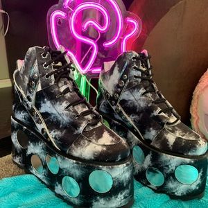 YRU Qozmo Space Platforms!